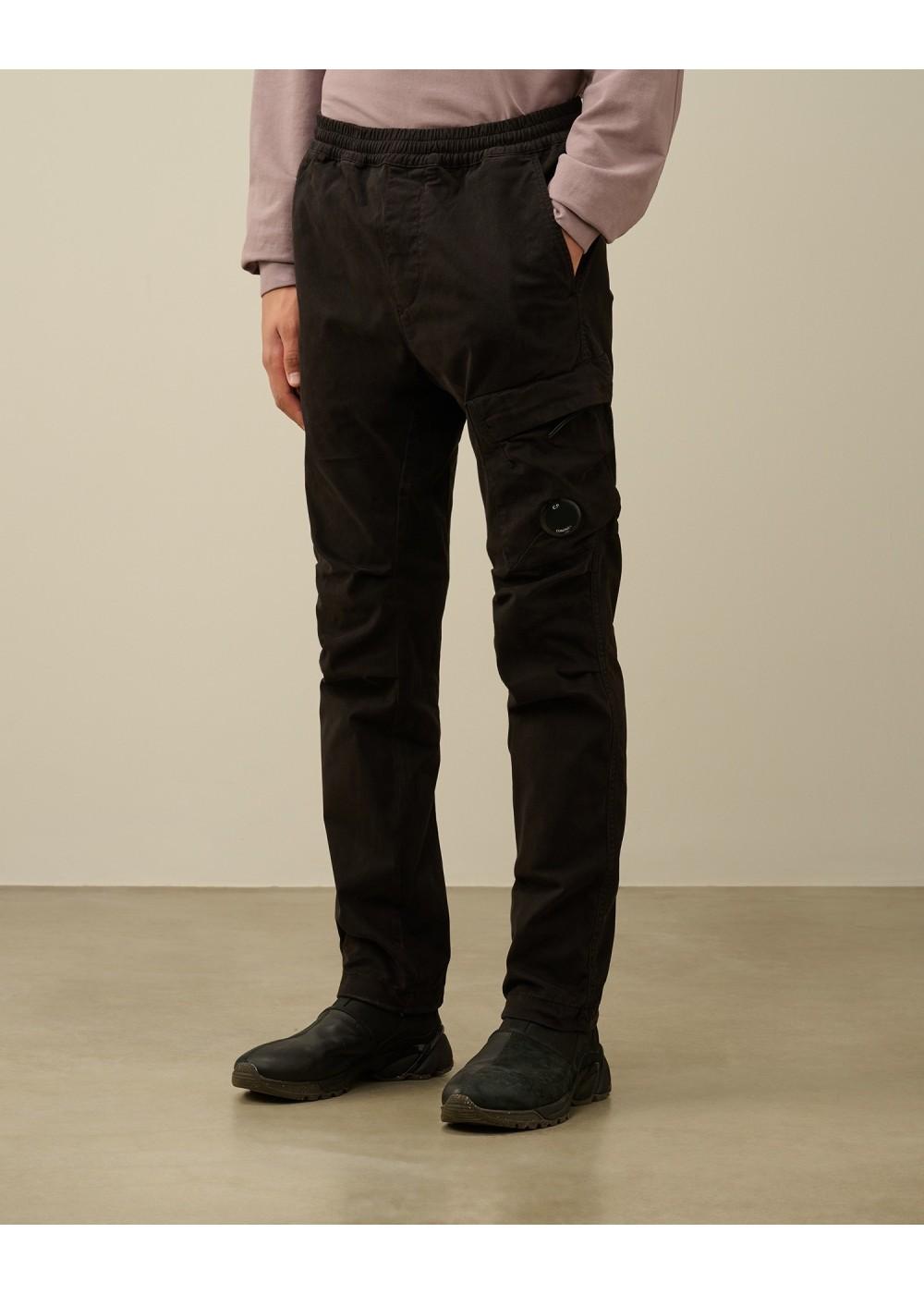 C.P. Company PANTALON C.P. COMPANY CARGO ÉLASTIQUE  CPPANTALON chez West Gallery Dieppe