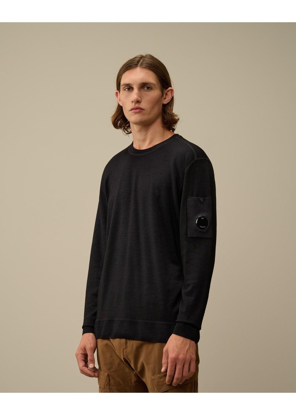 C.P. Company PULL C.P. COMPANY CREW NECK LAINE MÉRINOS  CPCREWNECK chez West Gallery Dieppe