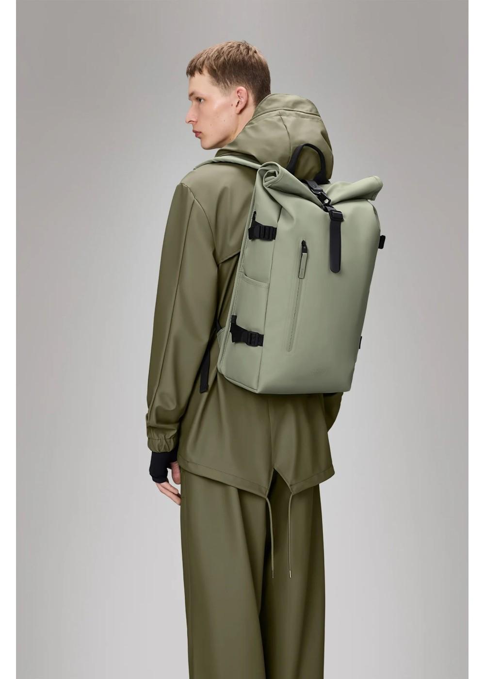 RAINS ROLLTOP RUCKSACK LARGE W3 RAINS  14590 chez West Gallery Dieppe