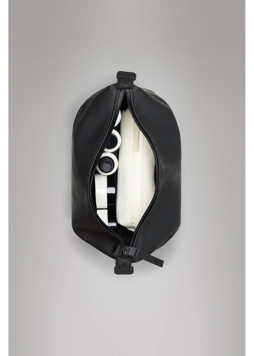 RAINS HILO WASH BAG W3 RAINS  15630 chez West Gallery Dieppe