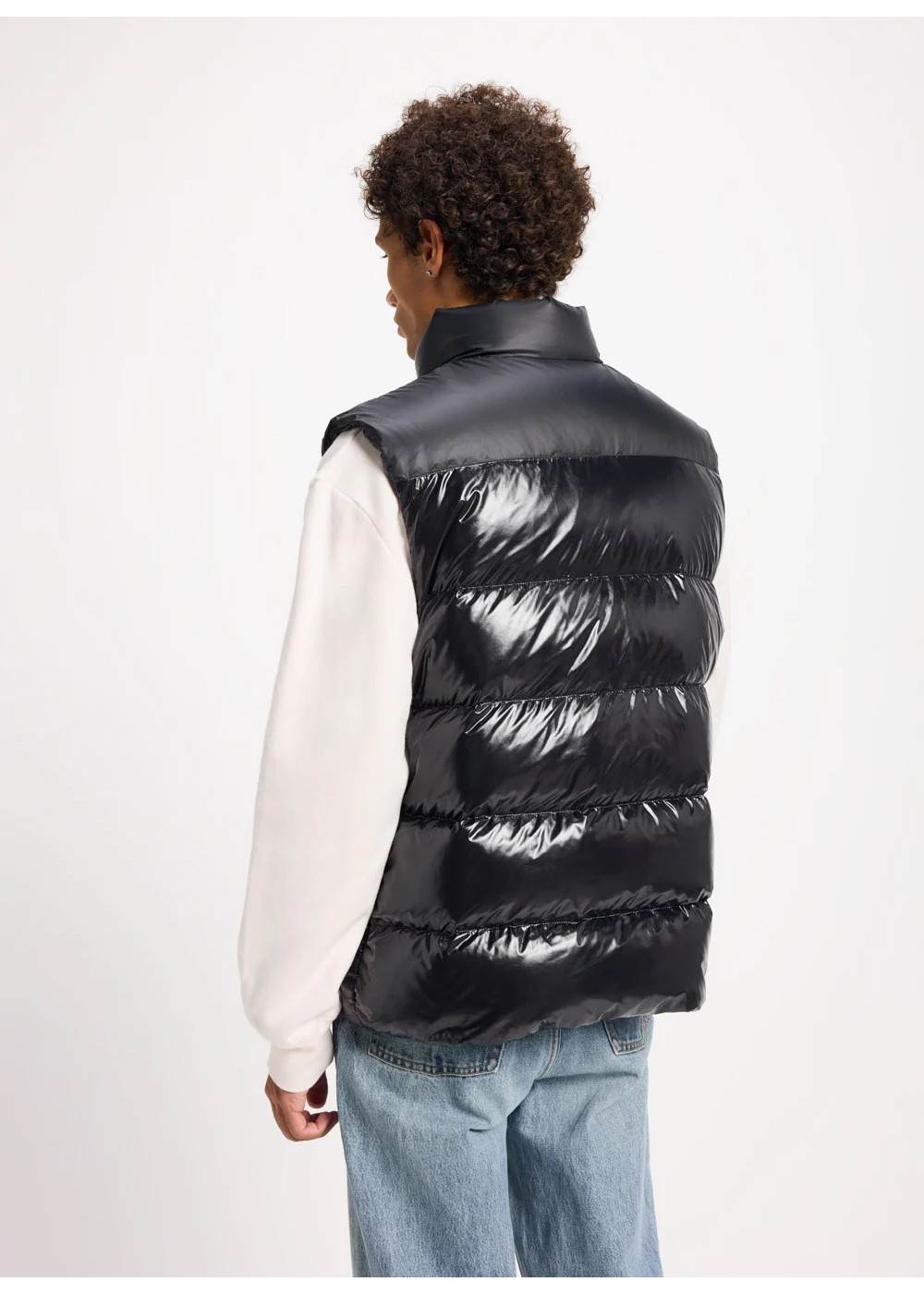 Pyrenex DOUDOUNE SANS MANCHES PYRENEX UNISEXE JOHN 3 SHINY PJOHN3SHINY chez West Gallery Dieppe Pyrenex DOUDOUNE SANS MANCHES PYRENEX UNISEXE JOHN 3 SHINY PJOHN3SHINY chez West Gallery Dieppe