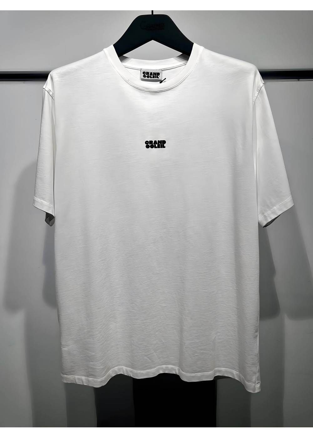 Grand Soleil TEE SHIRT GRAND SOLEIL NOIR  GSTS2504 chez West Gallery Dieppe Grand Soleil TEE SHIRT GRAND SOLEIL NOIR  GSTS2504 chez West Gallery Dieppe