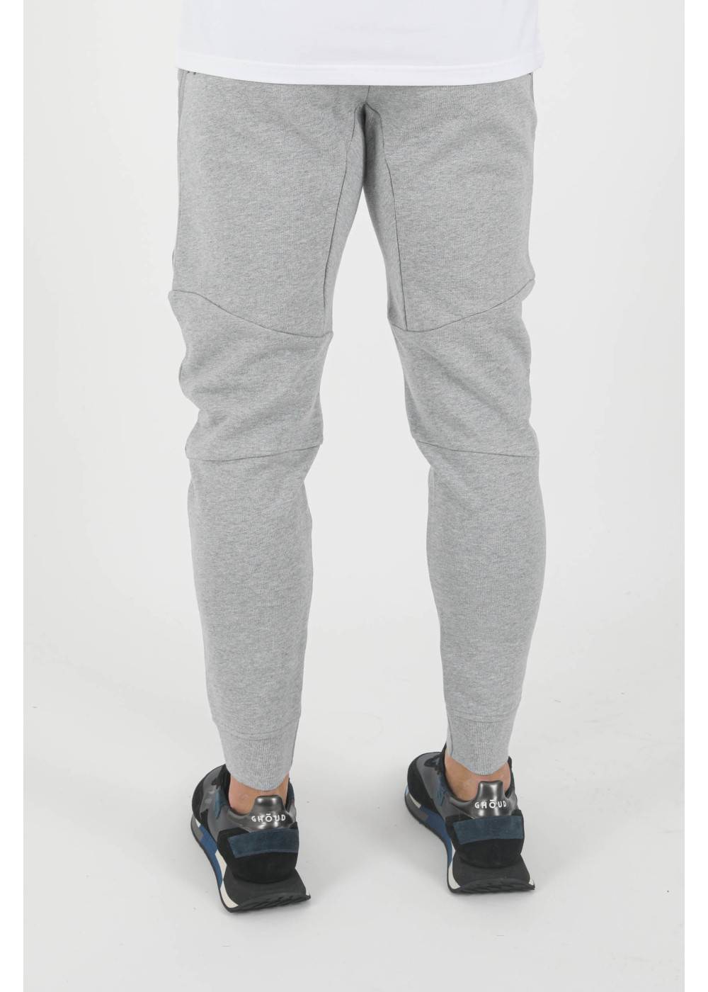 C.P. Company BAS DE JOGGING C.P COMPANY ZIPPE GRIS CPJOGGCOTONGRIS chez West Gallery Dieppe C.P. Company BAS DE JOGGING C.P COMPANY ZIPPE GRIS CPJOGGCOTONGRIS chez West Gallery Dieppe