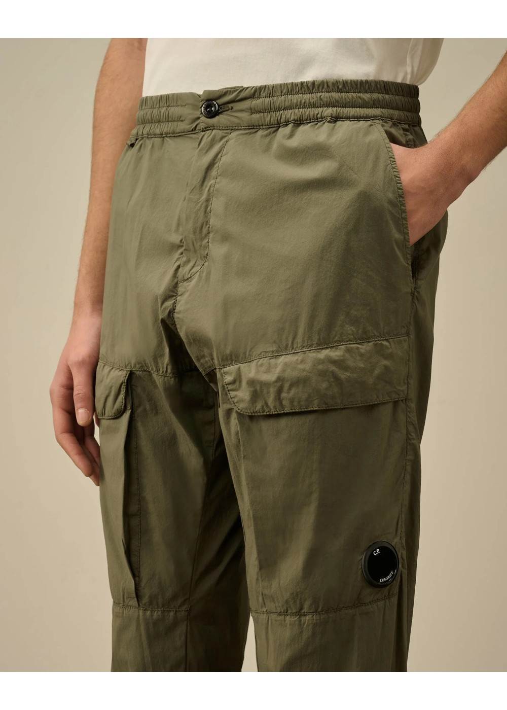 C.P. Company PANTALON CARGO CONFECTIONNÉ C.P. COMPANY CPJOGGNYLON chez West Gallery Dieppe