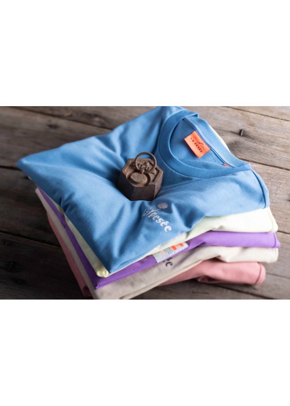 La Pesée TEE SHIRT LA PESÉE GENTIANE TSGENTIANE chez West Gallery Dieppe